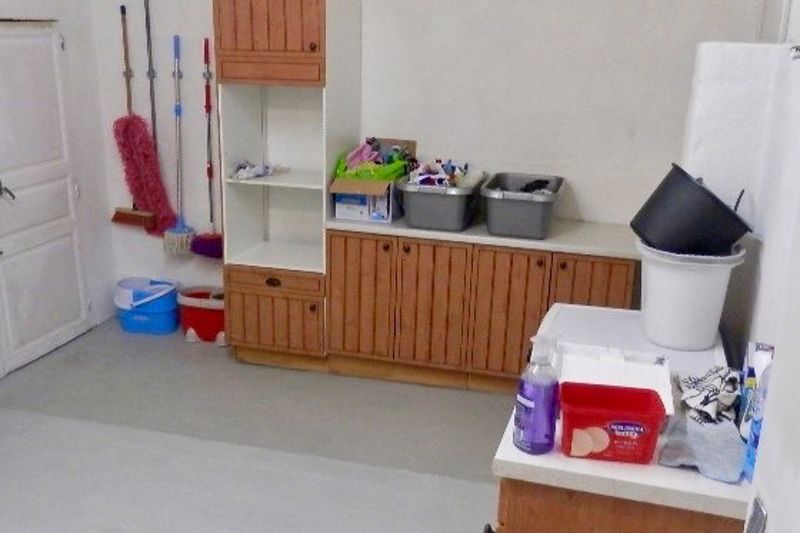 V Utility room